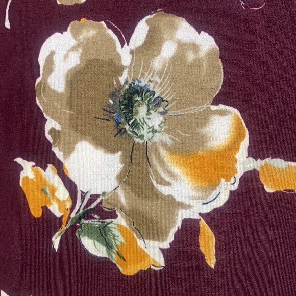 Andree by Unit top sz S, cowl-neck, wine floral - Picture 3 of 5